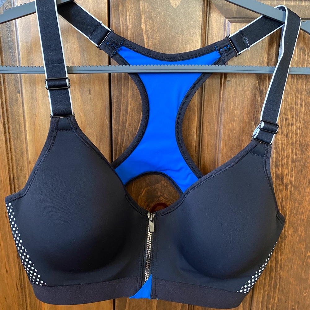Maidenform sports bra